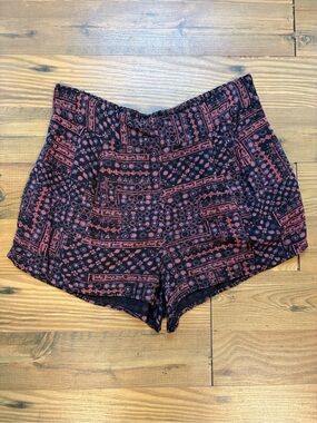 Ecote Patterned Shorts in Black and Burgundy Sz M